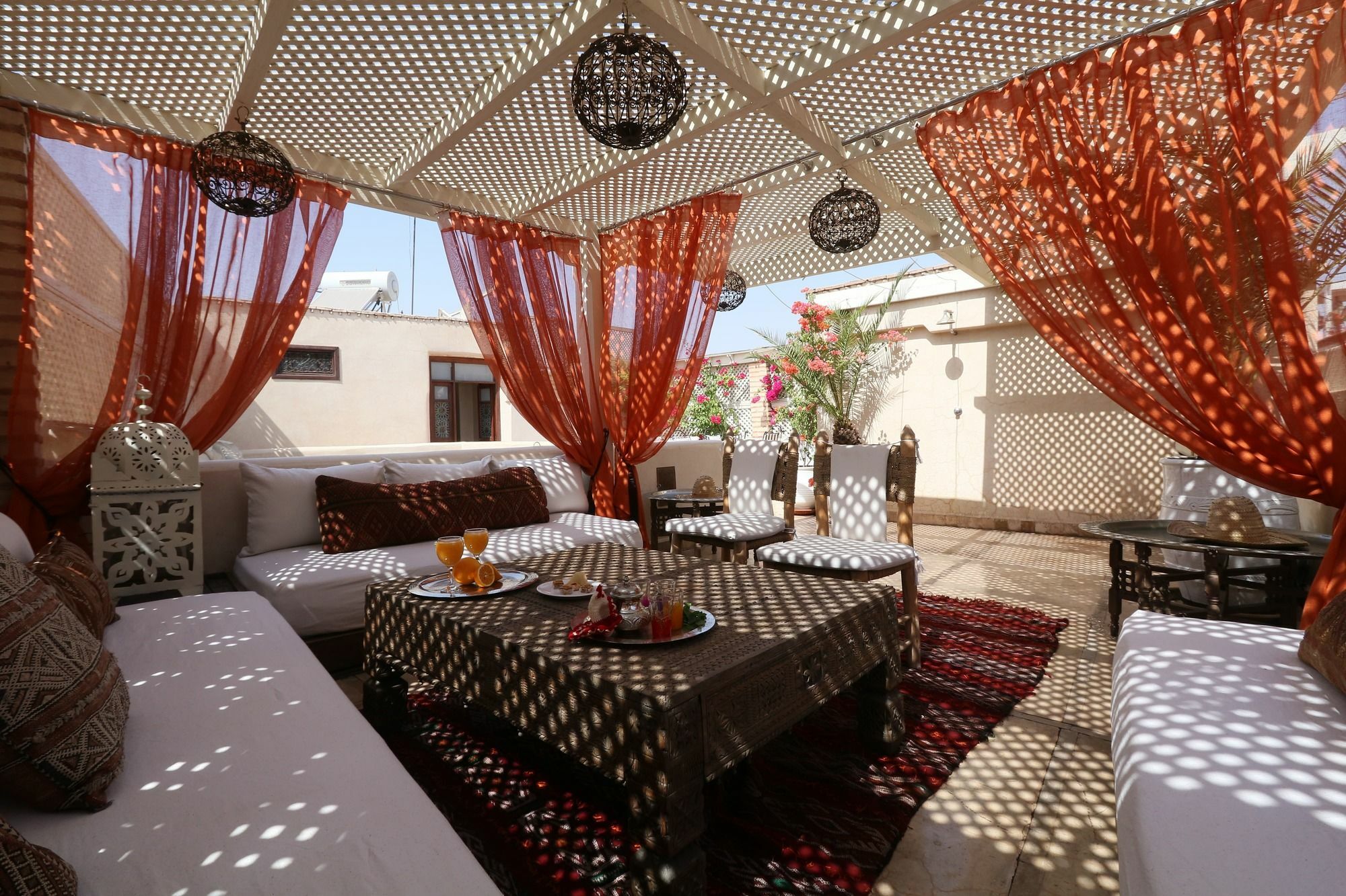 Jaune Safran Entire House Couette-café Marrakesh